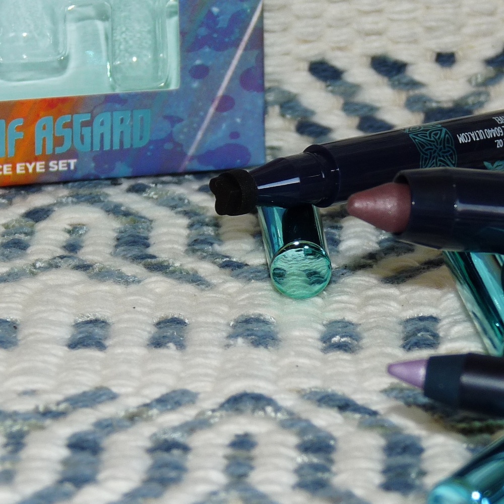 Ulta Beauty x Thor Love & Thunder 3pc Eye Set Heart of Asgard - Picture 11 of 14